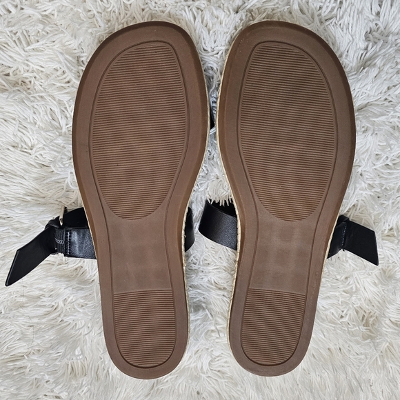 Kensie Sandals 7M Black Minimalist with Adjustable Ankle Strap - Picture 3 of 6